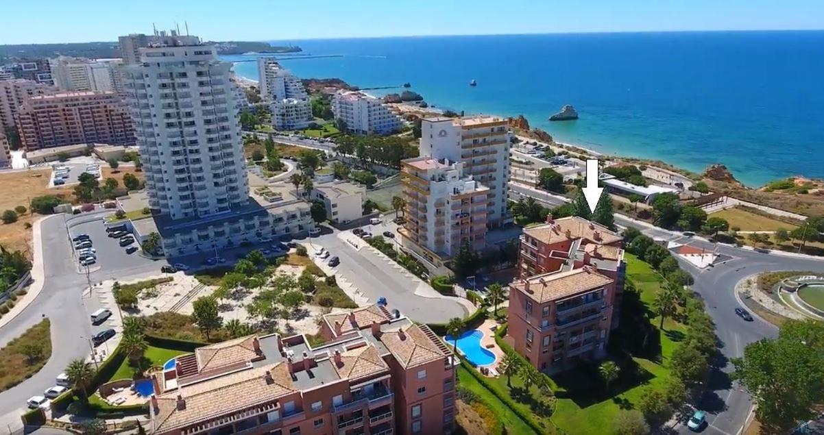 Beachfront Seaview Litoralmar Apt, Fast Wifi, Airco, Pool, Private Parking Portimão Exteriér fotografie