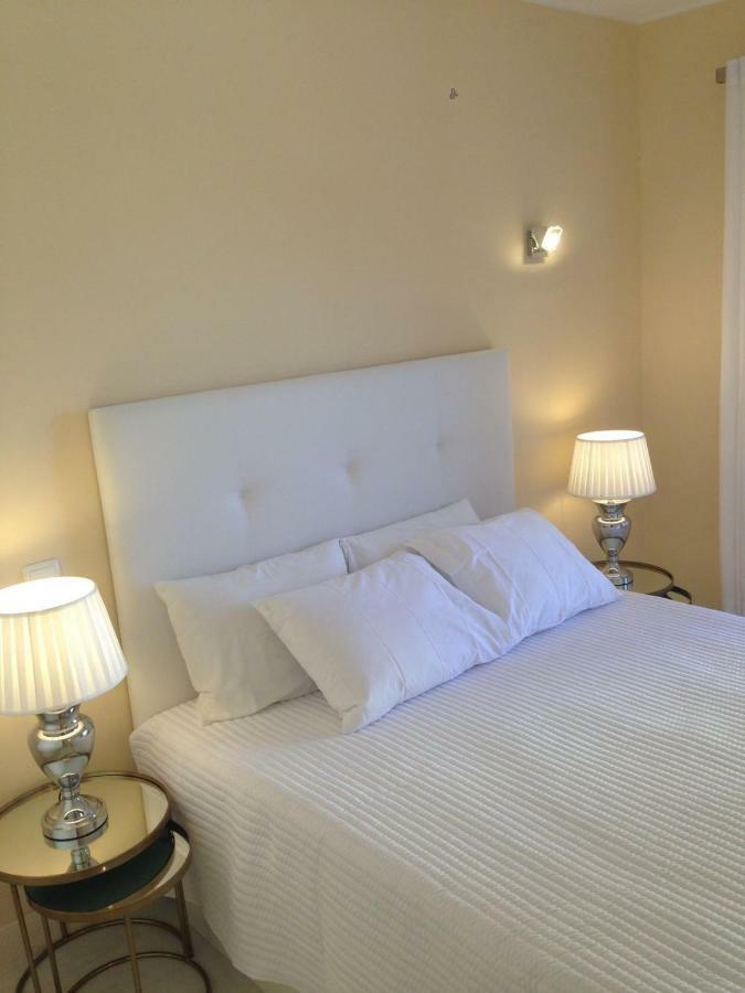 Beachfront Seaview Litoralmar Apt, Fast Wifi, Airco, Pool, Private Parking Portimão Exteriér fotografie